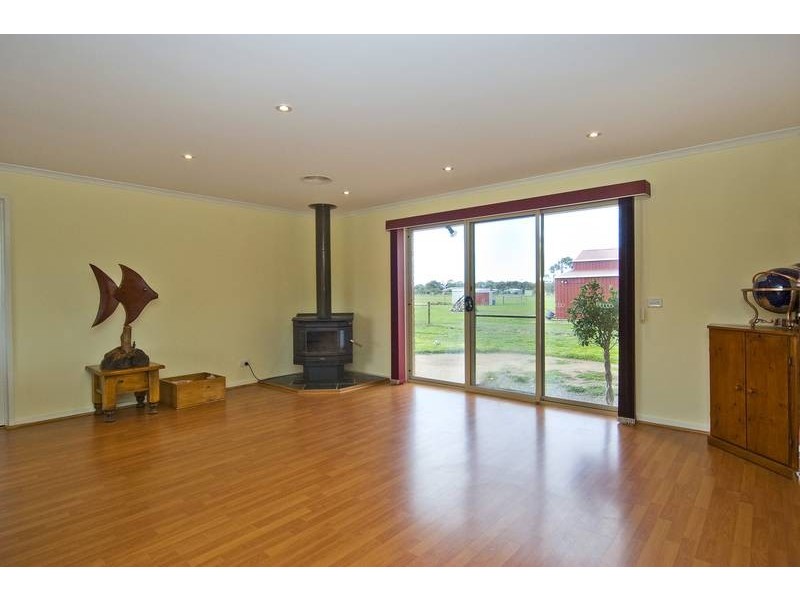 5 McIntyre Road, Lara VIC 3212