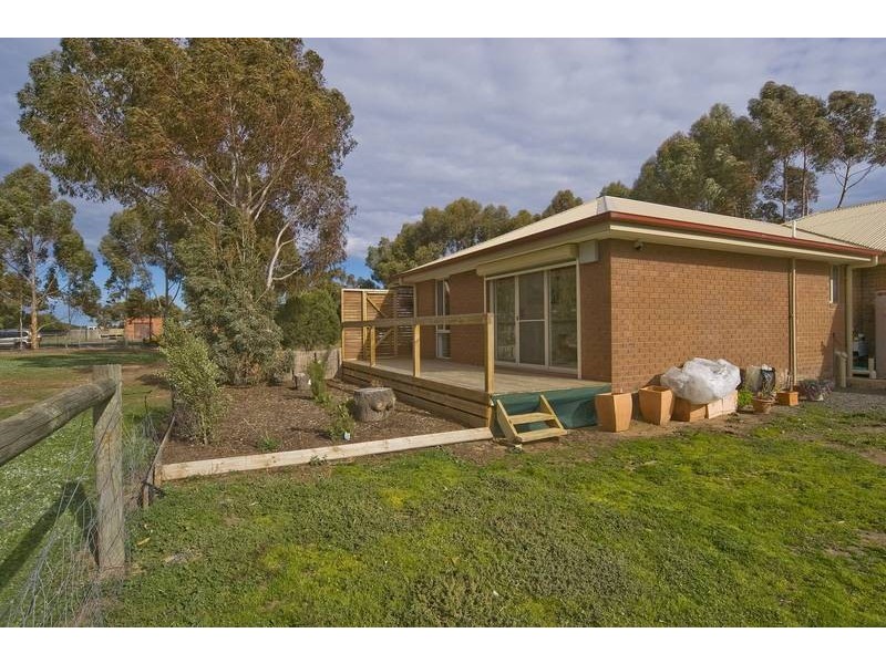 5 McIntyre Road, Lara VIC 3212