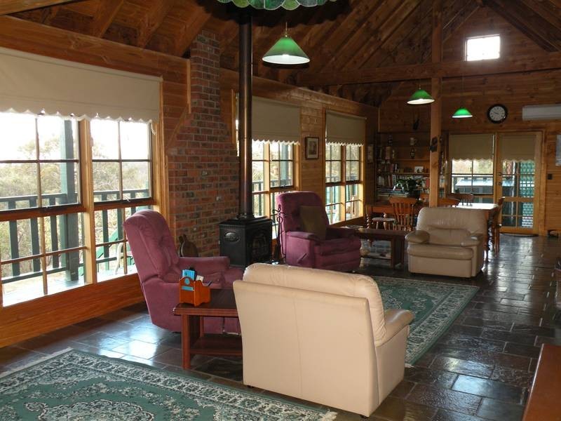 195 DeMotts Road, Anakie VIC 3221