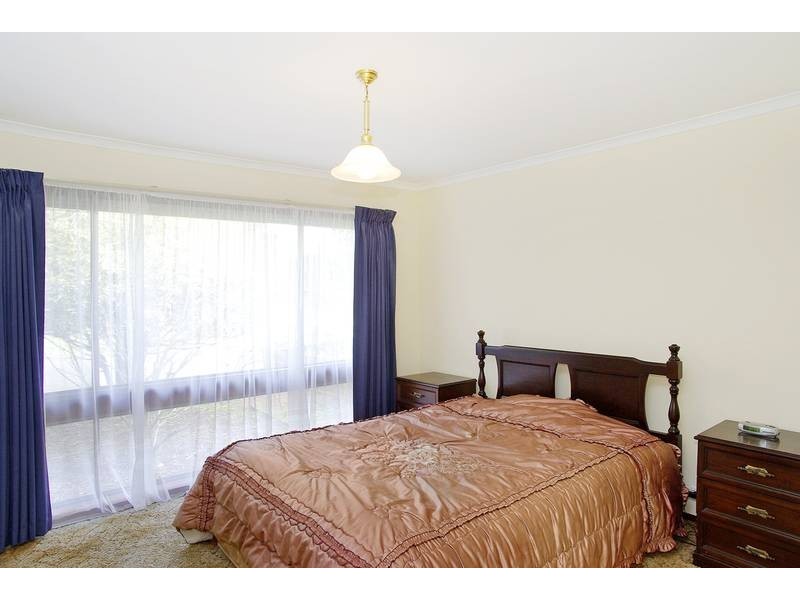 10 Jania Street, Lara VIC 3212