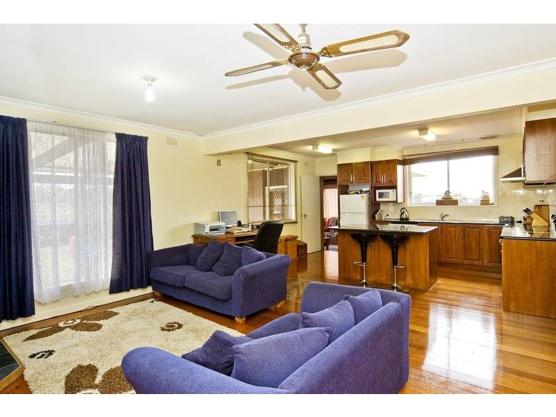 100 Stephenson Street, Lara VIC 3212