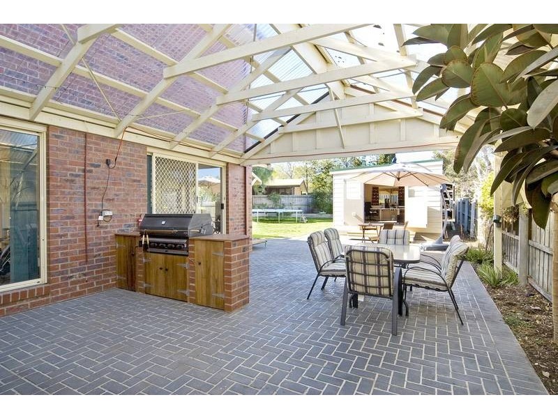 10 Benjamin Drive, Lara VIC 3212