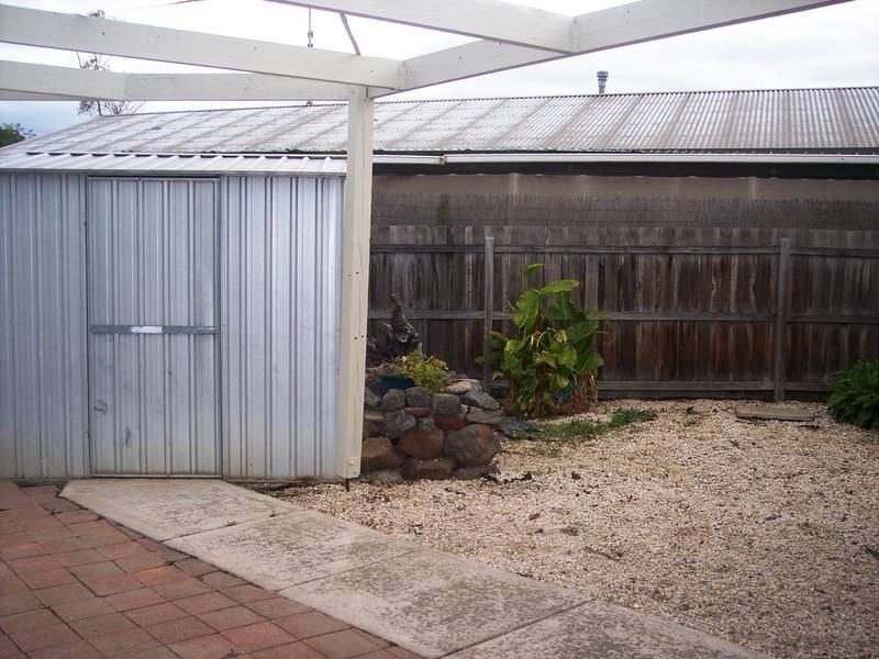 10 Vickers Court, Corio VIC 3214