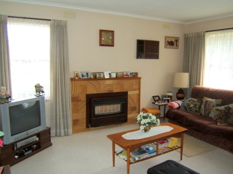 5 Vermont Ave, Corio VIC 3214