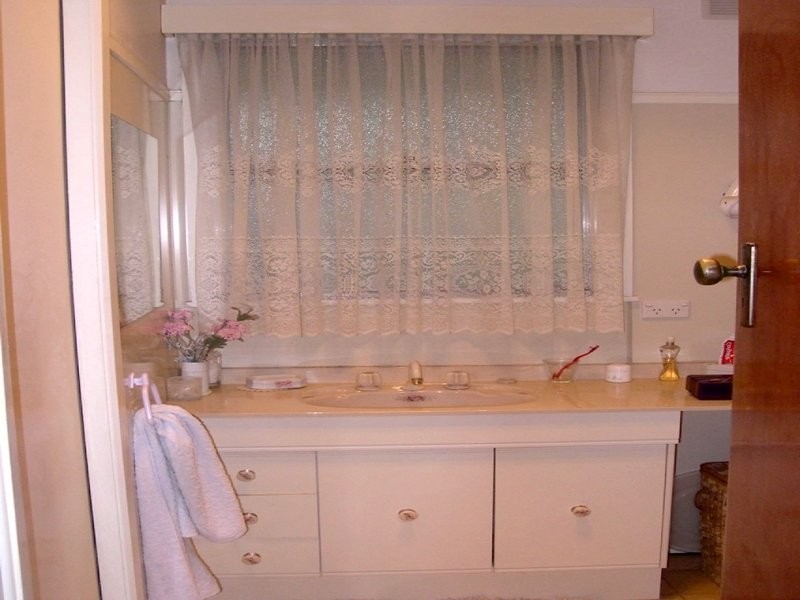 5 Vermont Ave, Corio VIC 3214