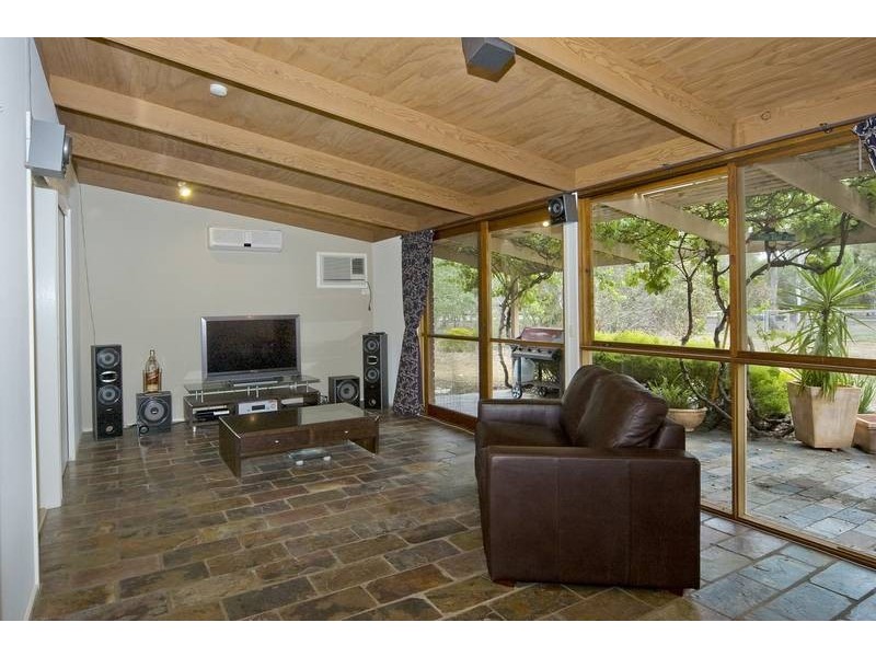 290 Flinders Avenue, Lara VIC 3212