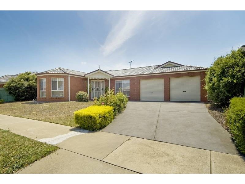 15 Lipson Drive, Lara VIC 3212