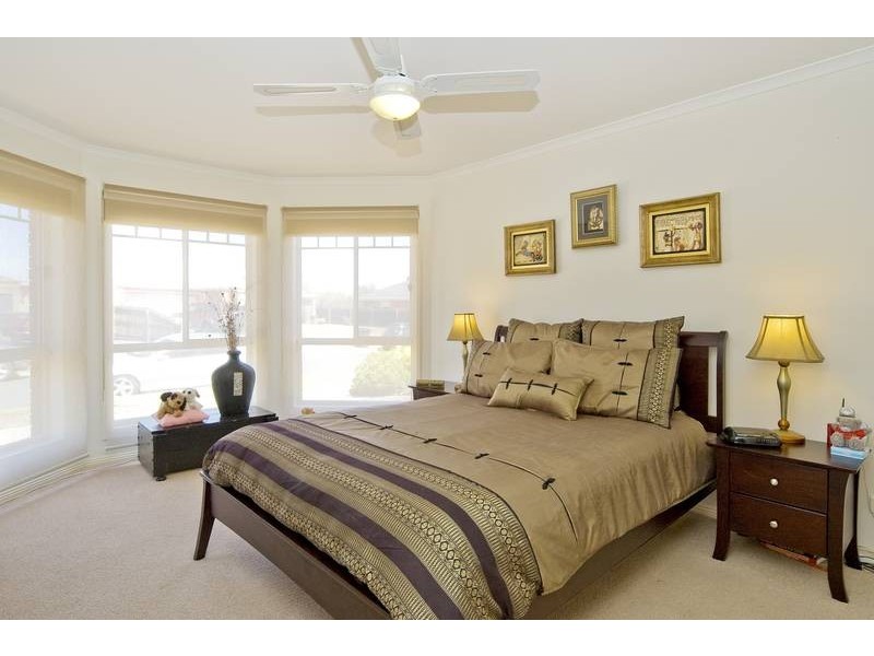 15 Lipson Drive, Lara VIC 3212