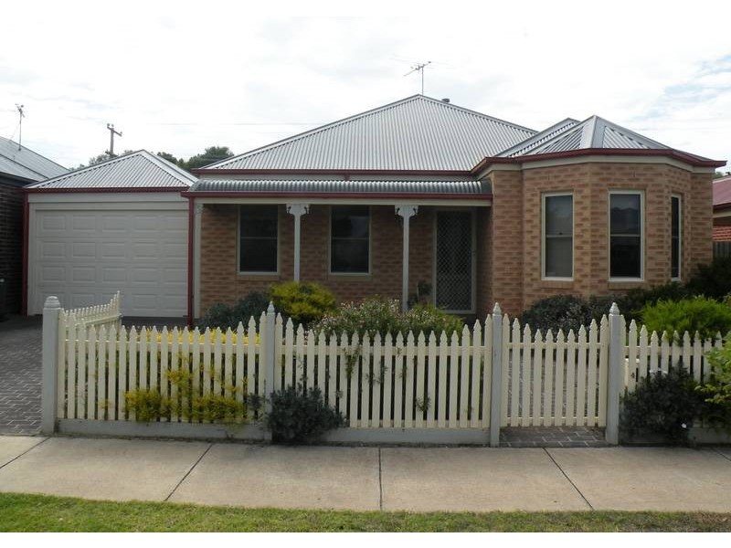 4 Francis Court, Lara VIC 3212