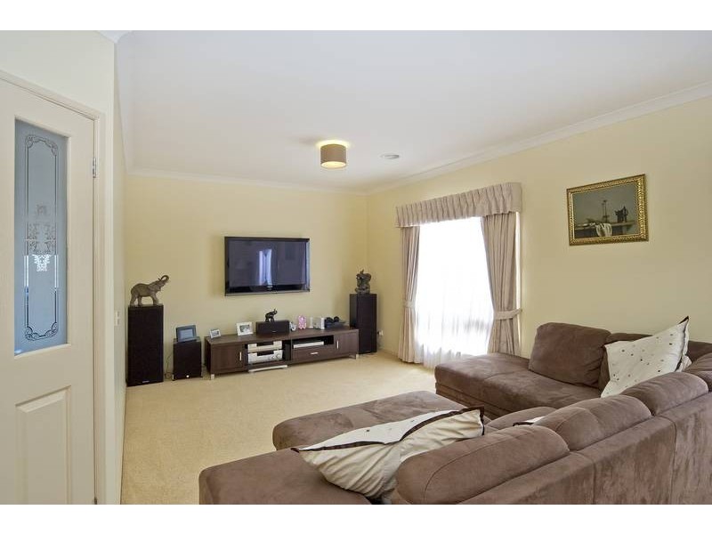 20 Canterbury Rd West, Lara VIC 3212