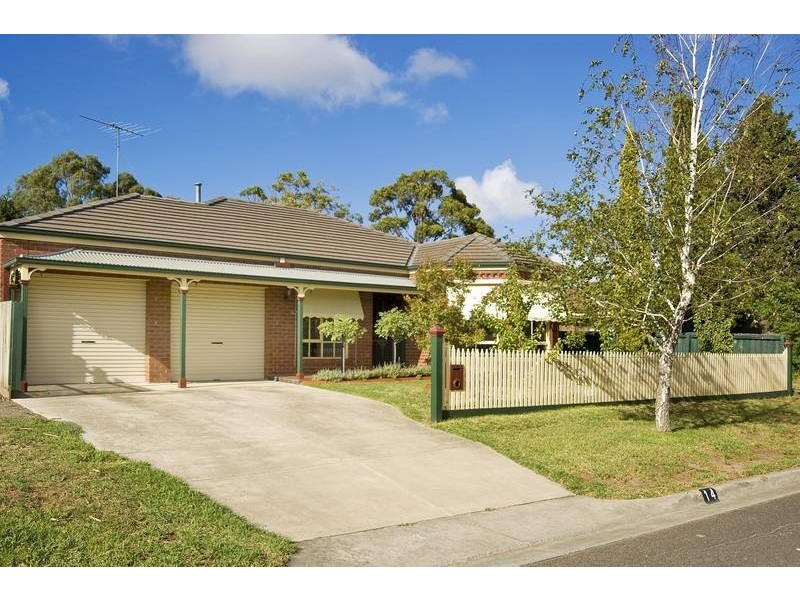 14 Cromwell Drive, Lara VIC 3212