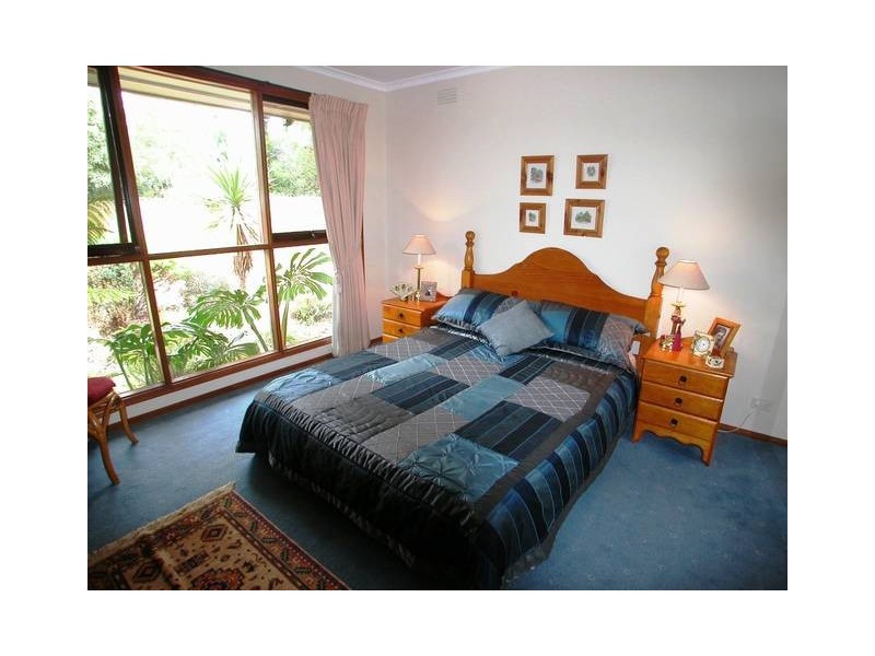 61 Station Lake Road, Lara VIC 3212