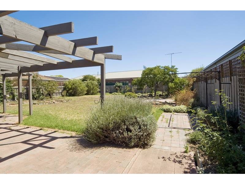 14 Kantara Crescent, Lara VIC 3212