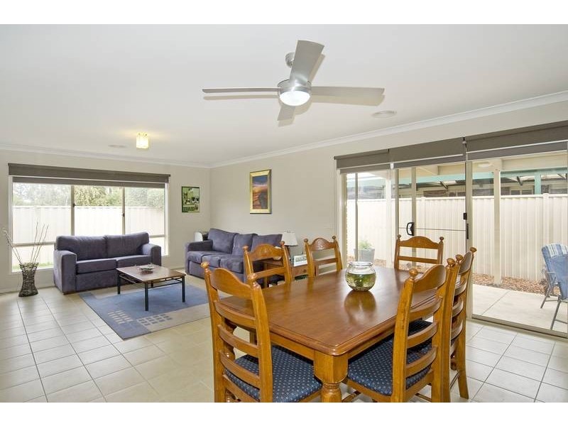 48 Young Street, Lara VIC 3212