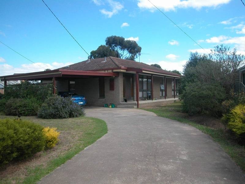 14 Plover St, Lara VIC 3212