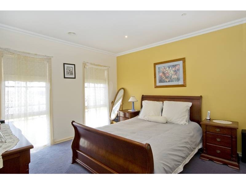 52 Country Gardens Drive, Lara VIC 3212