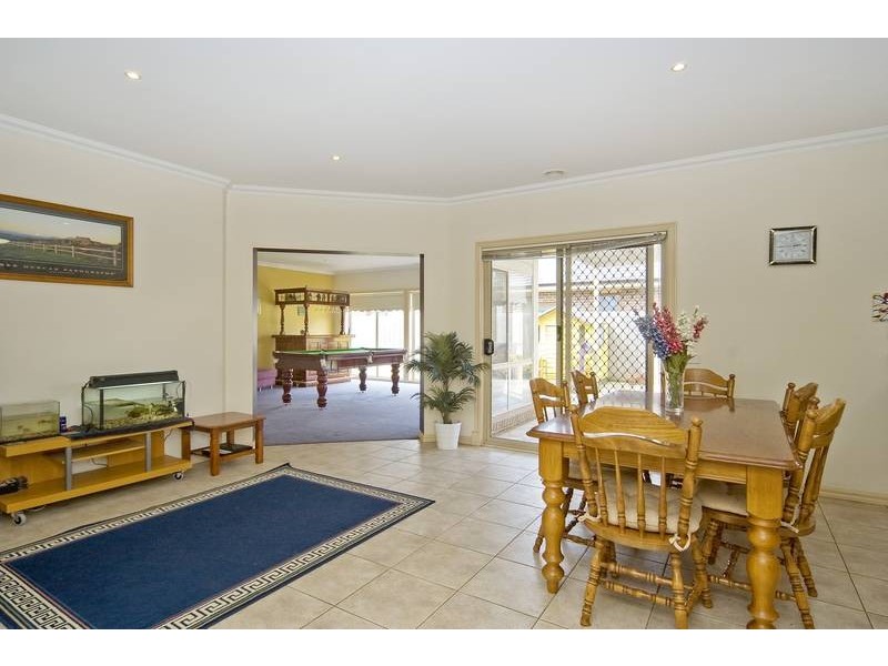 52 Country Gardens Drive, Lara VIC 3212