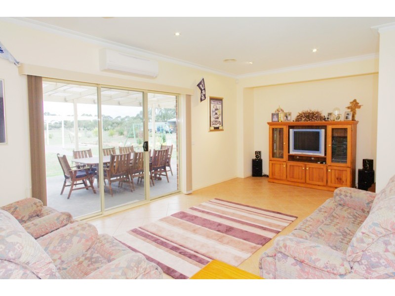 26 James Street, Lara VIC 3212