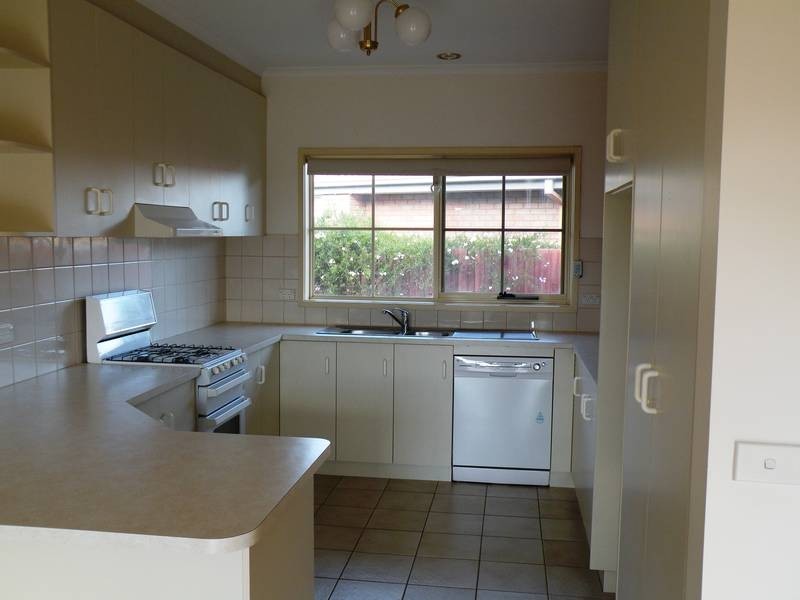 1/10 St Anthonys Court, Lara VIC 3212