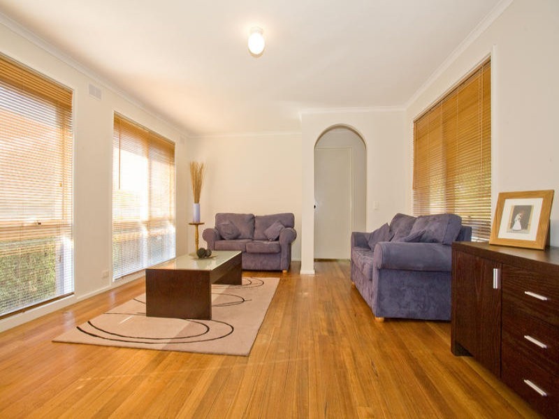 70 Smeaton Close, Lara VIC 3212