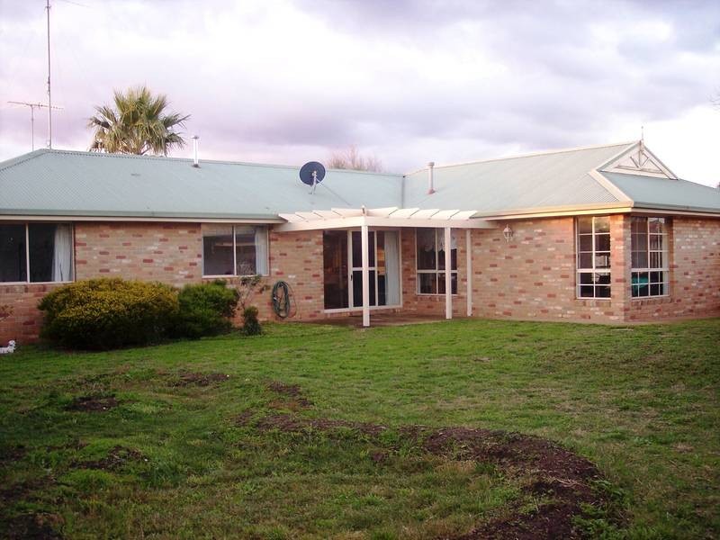 11 Bernard Court, Lara VIC 3212
