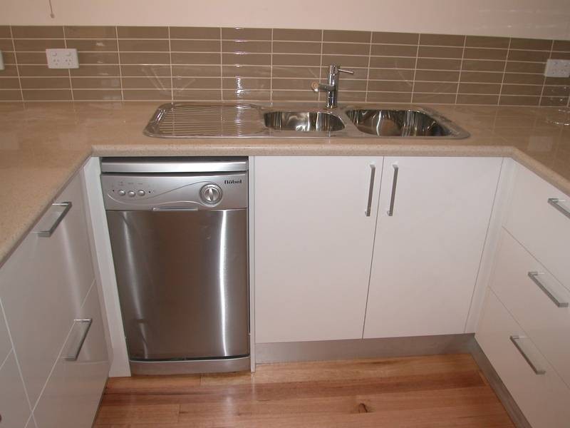 3/12 Station Lake Rd, Lara VIC 3212