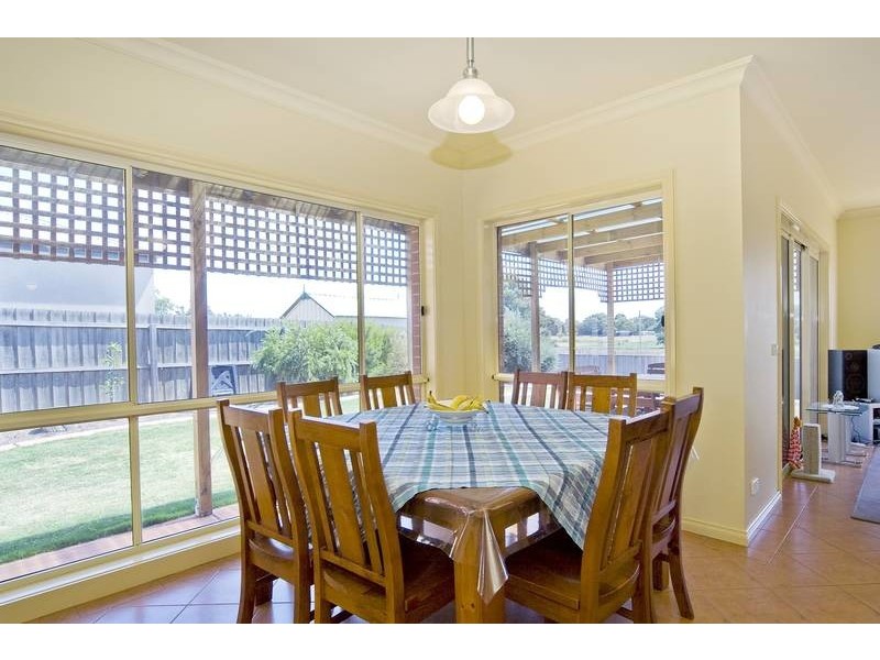 5 Kanowna Place, Lara VIC 3212