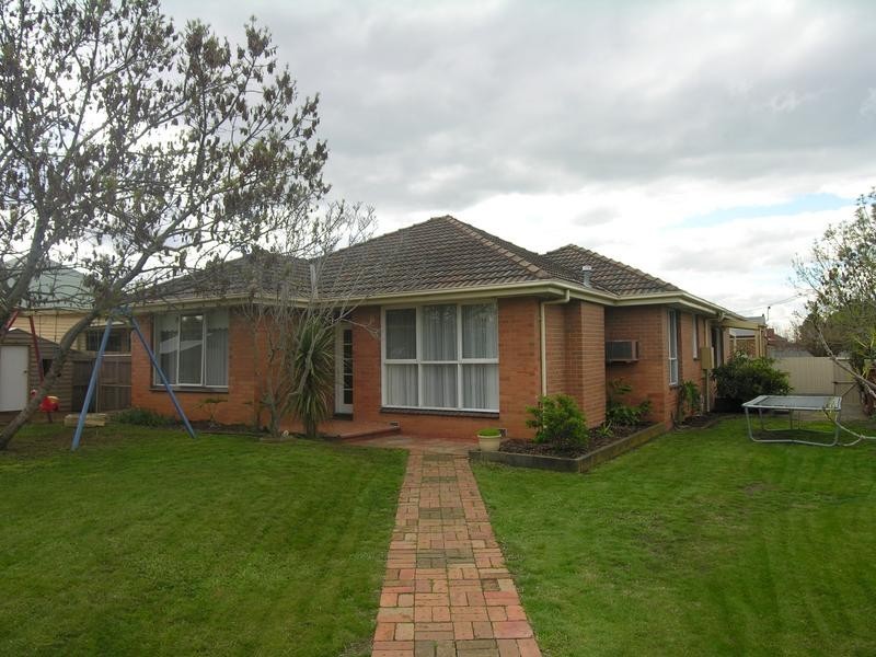 34 Curletts Road, Lara VIC 3212