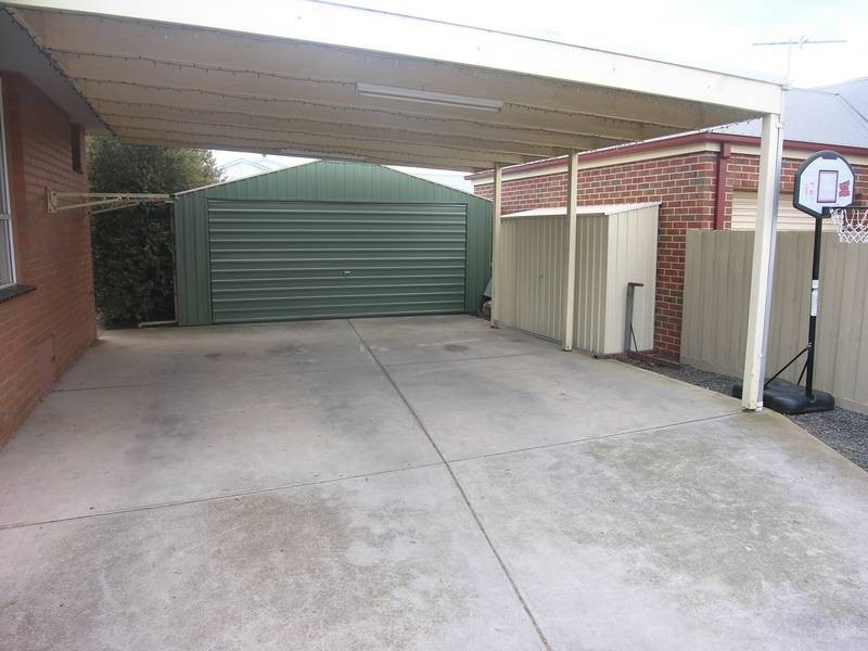 34 Curletts Road, Lara VIC 3212