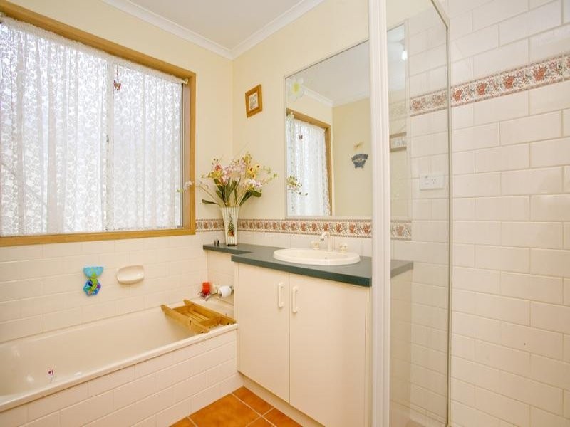 4 Racheal Close, Lara VIC 3212