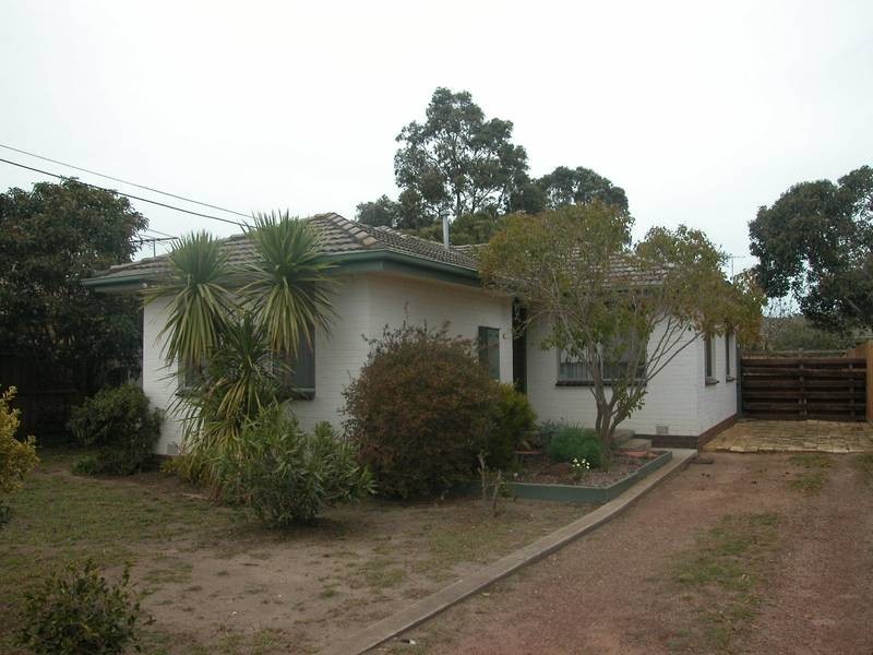 Lara VIC 3212