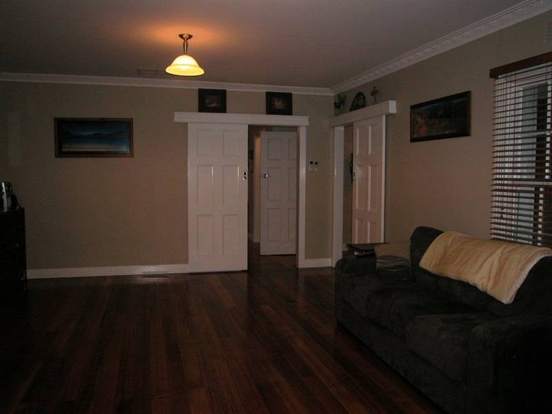 – Walkers Rd, Lara VIC 3212