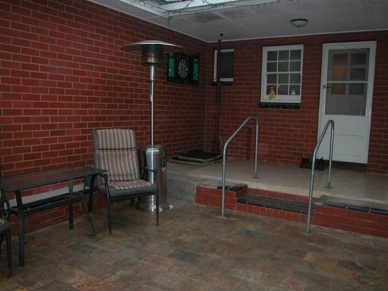 – Walkers Rd, Lara VIC 3212