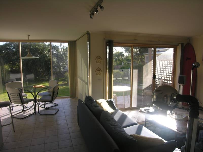 9 St Georges Court, Highton VIC 3216