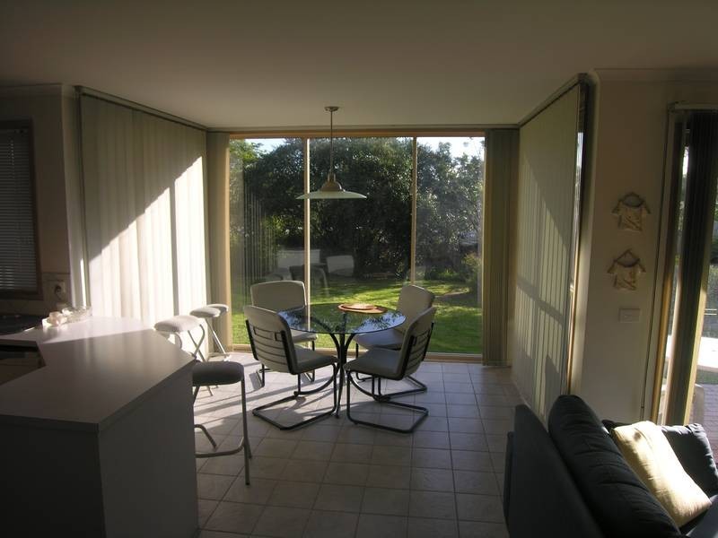 9 St Georges Court, Highton VIC 3216