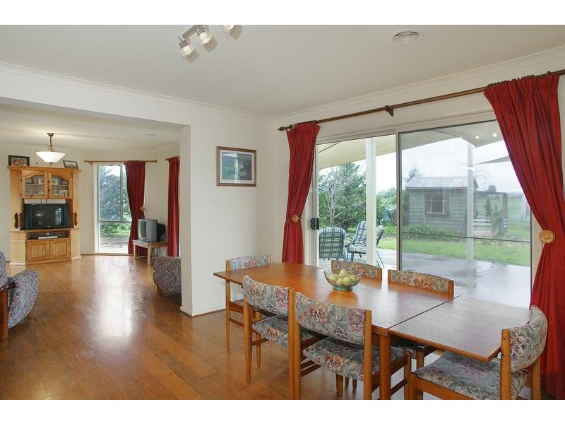 16 Wongalea Drive, Lara VIC 3212