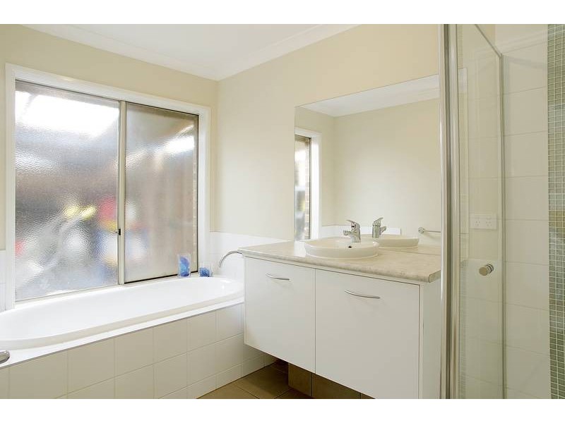 17 Bath Street, Lara VIC 3212