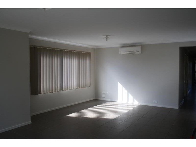 1/97 FLINDERS AVENUE, Lara VIC 3212