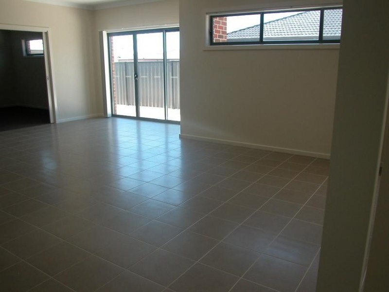 3 Raymond George Place, Lara VIC 3212