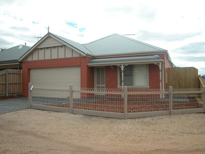 4 Maria Court, Lara VIC 3212
