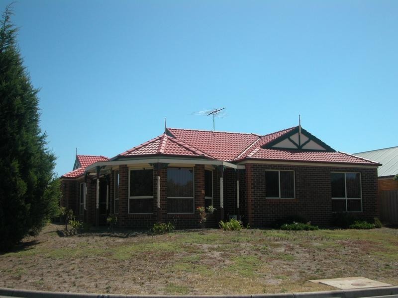 48 Lara Boulevarde, Lara VIC 3212