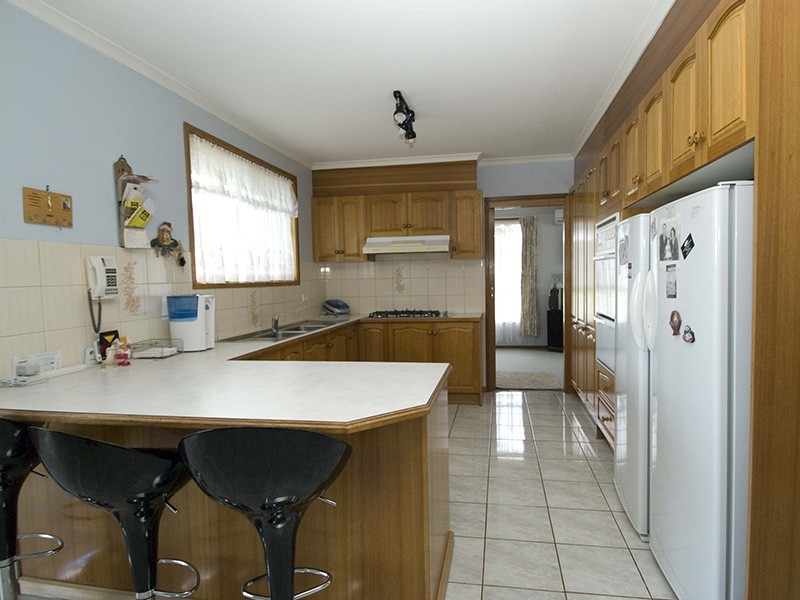 10 McNeil Court, Lara VIC 3212