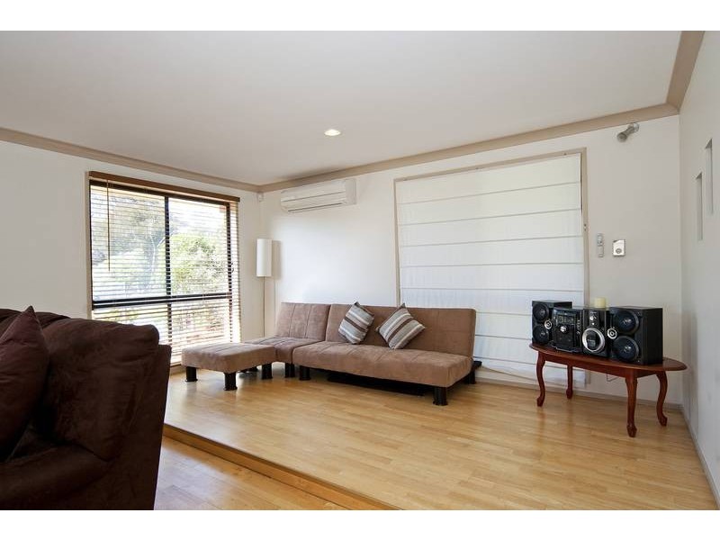 53 Smeaton Close, Lara VIC 3212