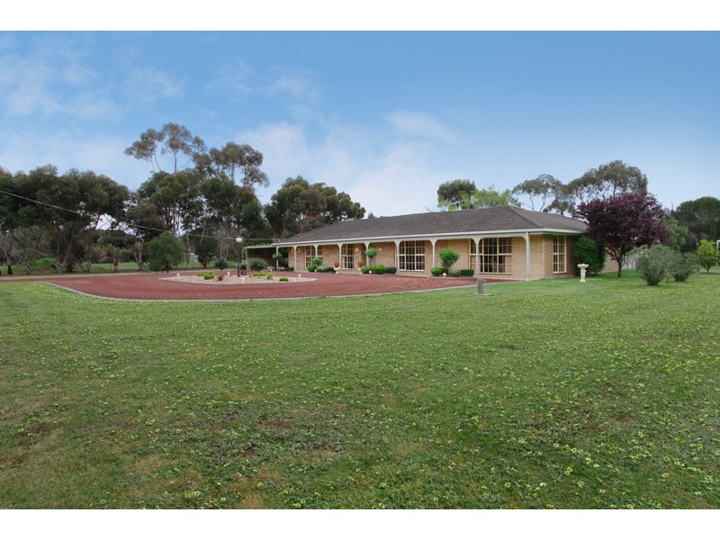 30 Glenoe Drive, Lara VIC 3212