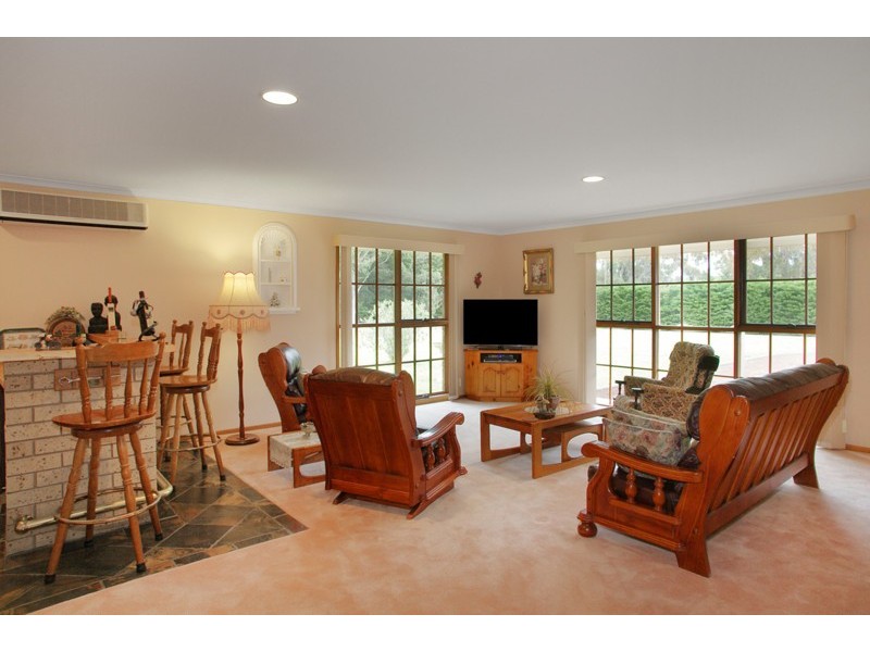 30 Glenoe Drive, Lara VIC 3212