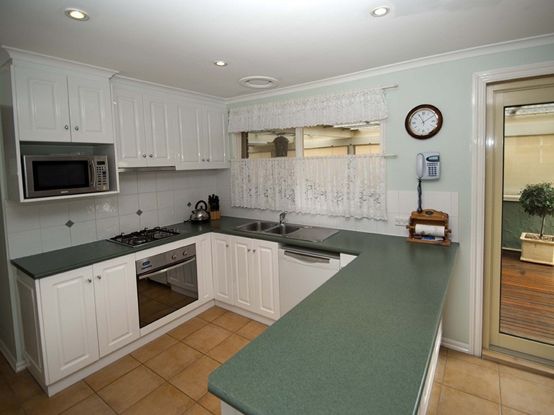 81 Smeaton Close, Lara VIC 3212