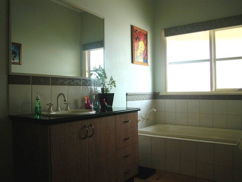 1/36 Curletts Road, Lara VIC 3212