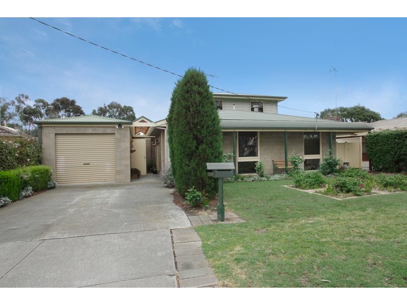 52 McClelland Ave, Lara VIC 3212