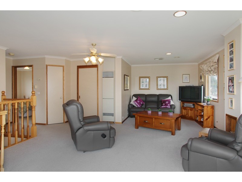 52 McClelland Ave, Lara VIC 3212