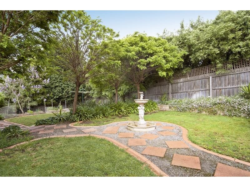 28 Sunderland Drive, Wandana Heights VIC 3216
